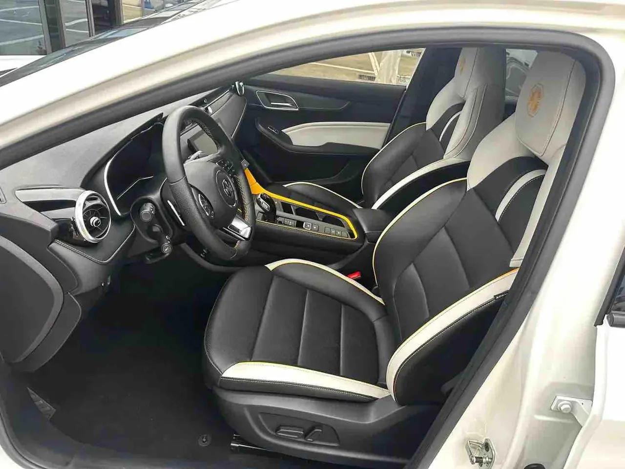 MG 2021 MG6 Pro 1.5T Trophy Smart Driving Flagship Automatic Gear 5