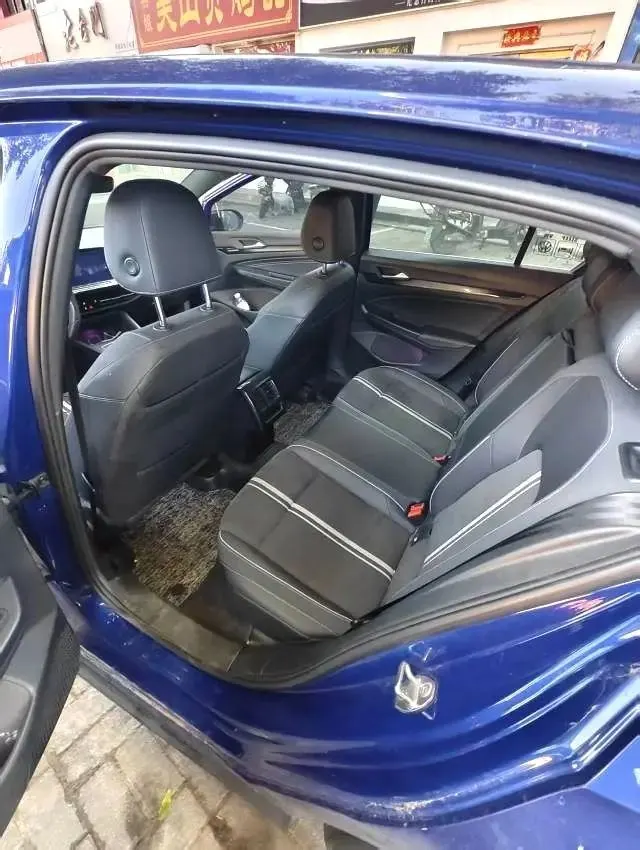 Volkswagen 2021 Golf 8 R-Line 1.4TSI 280TSI Automatic 4