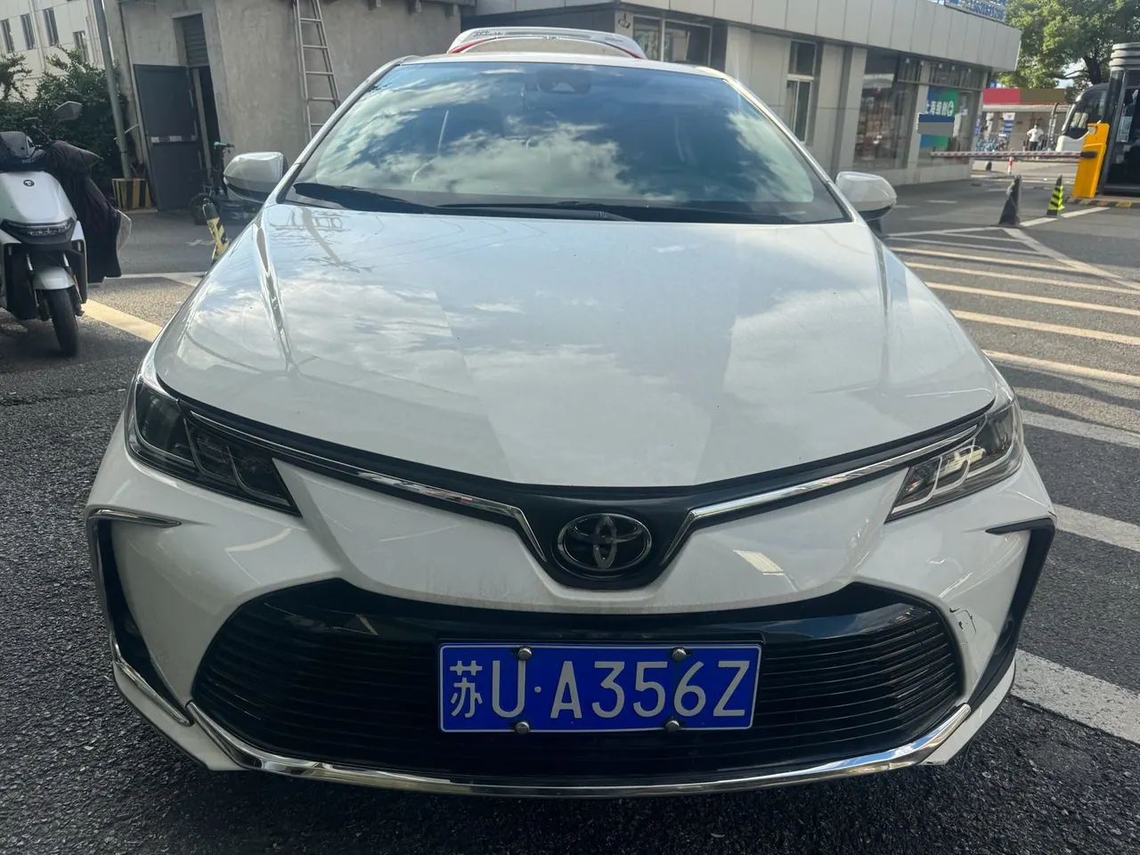 Toyota 2021 corolla 1.2T stepless elite PLUS version of automatic gear 2