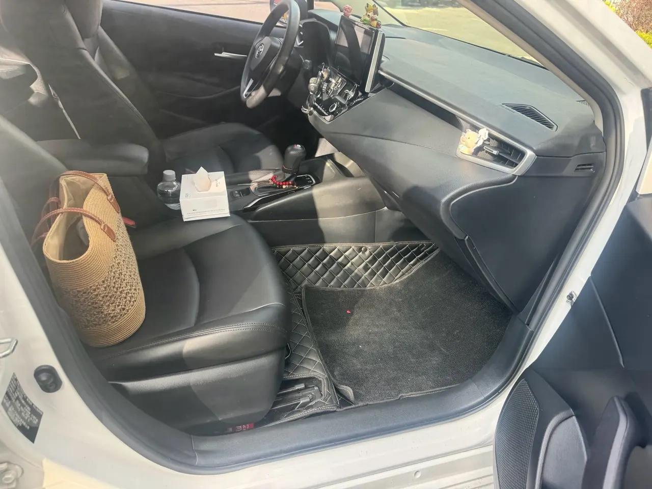 Toyota 2021 corolla 1.2T stepless elite PLUS version of automatic gear 9