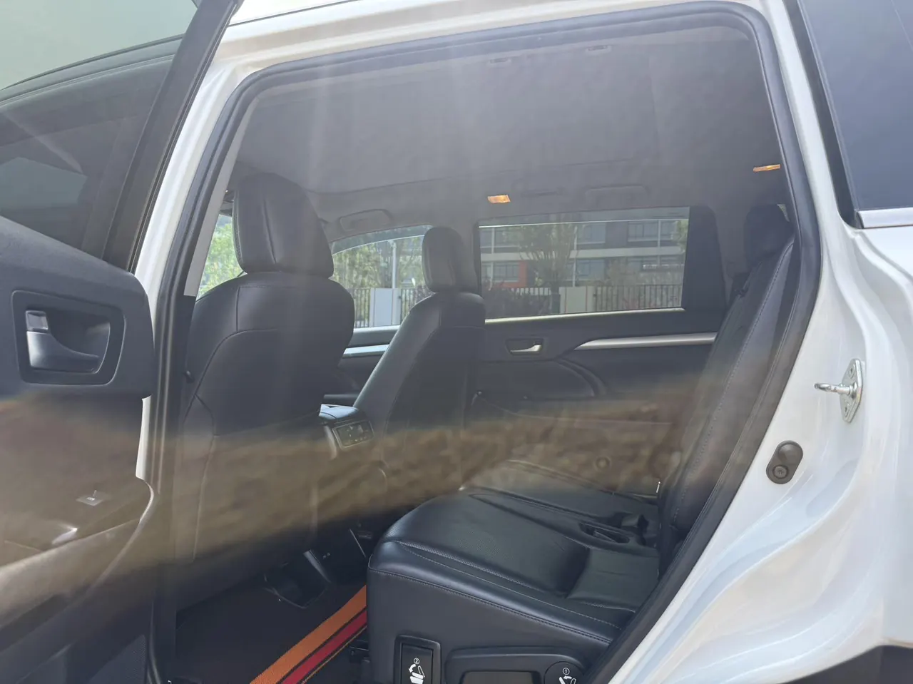 Toyota 2021 Highlander 2.0T 4-wheel drive deluxe 7-seat automatic gear 5