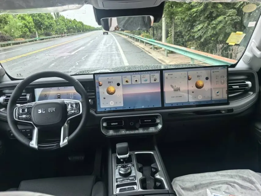 Beijing 2026 BJ40e long endurance 201 Max automatic gear 4