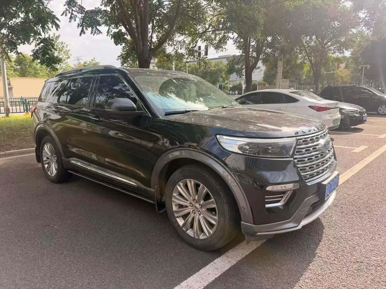 Ford 2020 Explorer 2.3T EcoBoost 285 Four-wheel Drive Titanium Edition 6-seat Automatic Gear 2