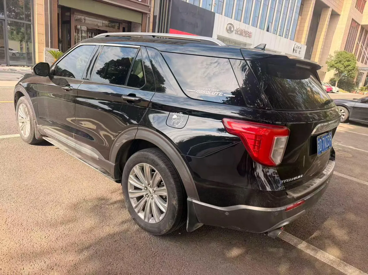 Ford 2020 Explorer 2.3T EcoBoost 285 Four-wheel Drive Titanium Edition 6-seat Automatic Gear 4