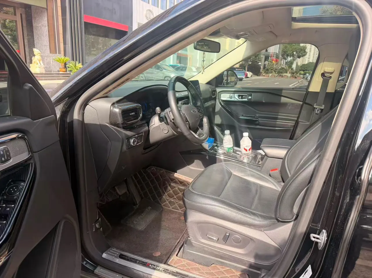 Ford 2020 Explorer 2.3T EcoBoost 285 Four-wheel Drive Titanium Edition 6-seat Automatic Gear 6