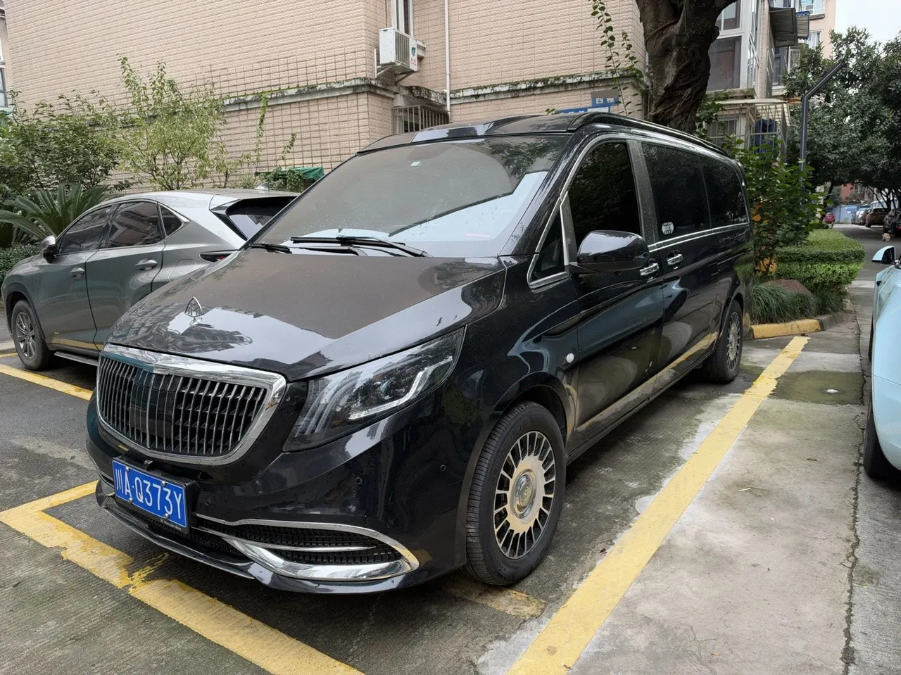Mercedes Benz 2021 Vito 2.0T Business Edition 7-seat Automatic Gear - View 1