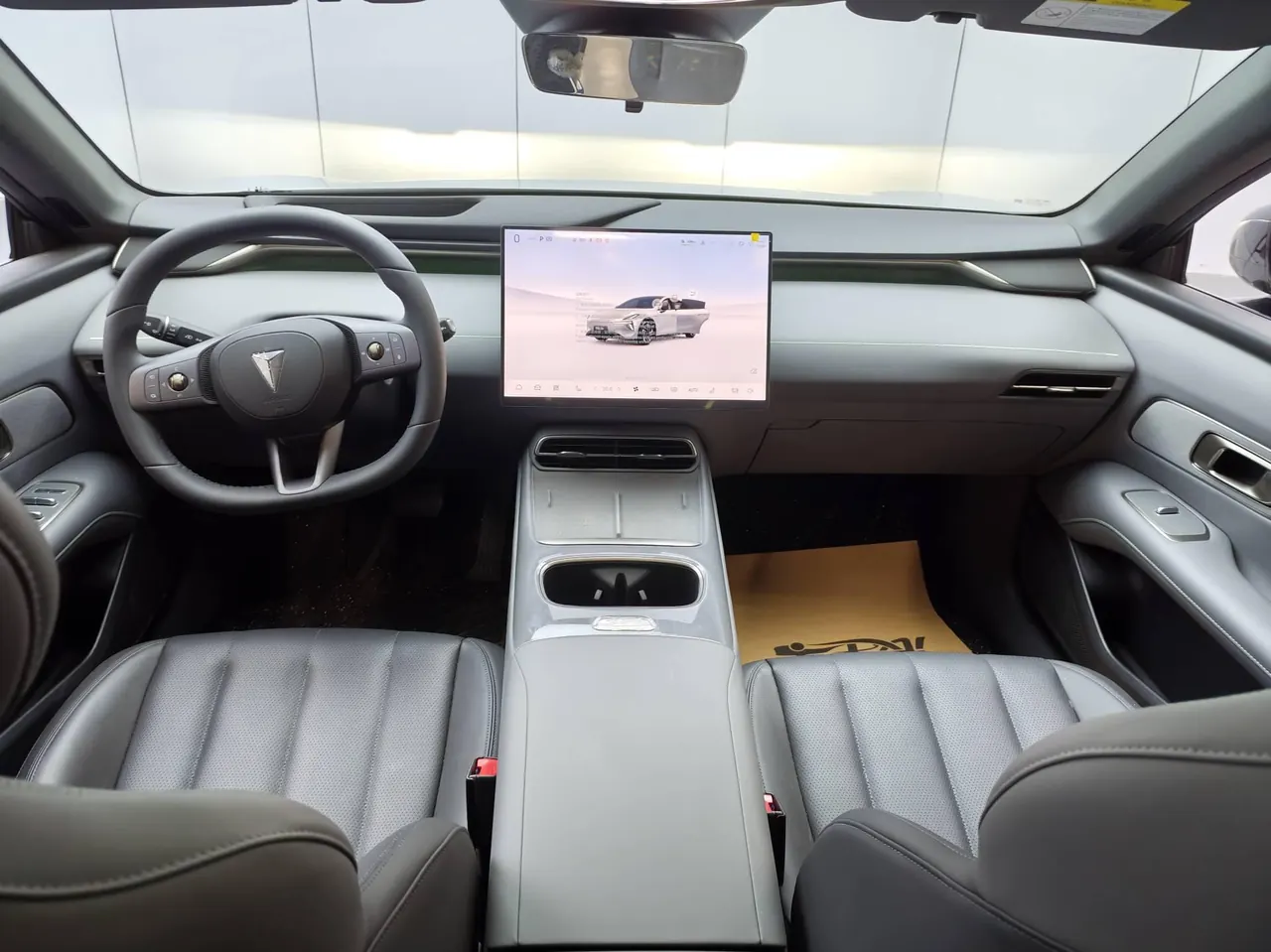 ChangAn Deepal 2026 L 06 670Max automatic gear 3