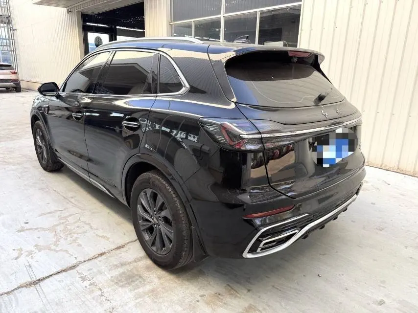 HongQi 2023 HS5 2.0T Flag Enjoy Pro Edition Automatic Gear 9