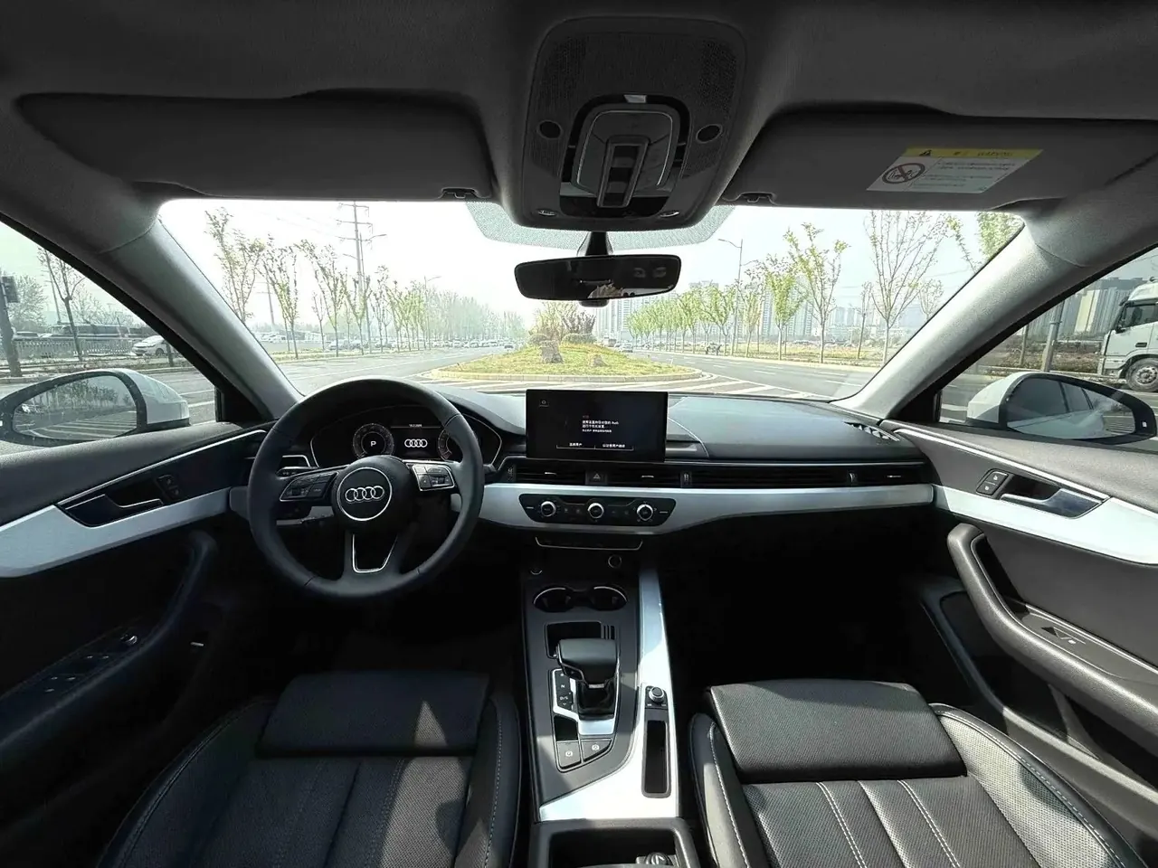 Audi 2020 A4L 2.0TFSI 35TFSI Fashion Dynamic Automatic 8