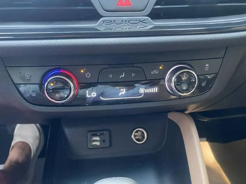 Buick 2021 GL6 48V 1.3T 323T interconnected distinguished automatic gear 12