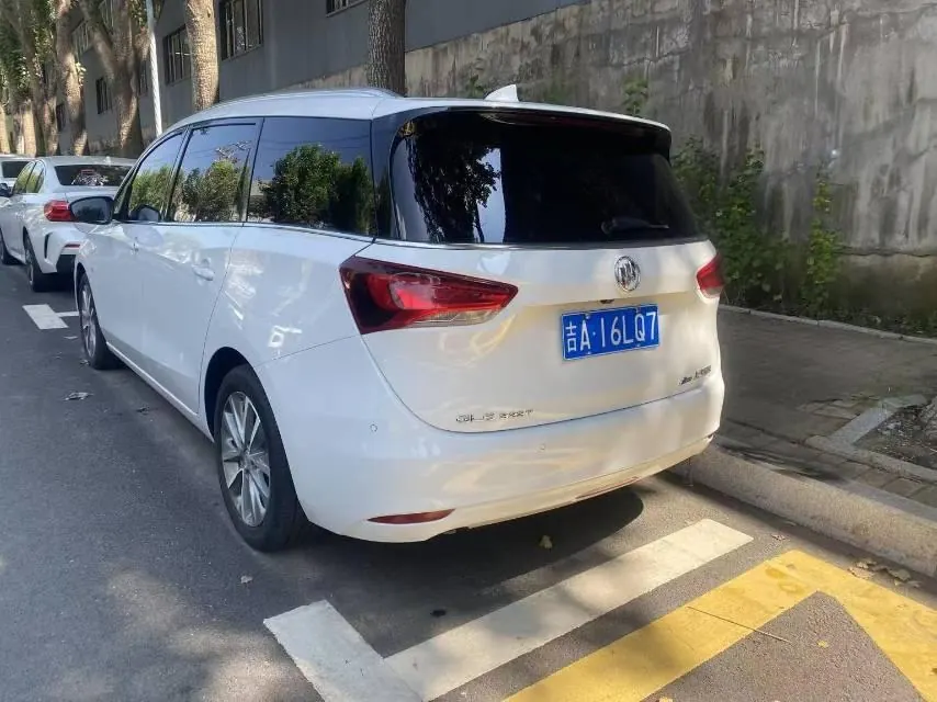Buick 2021 GL6 48V 1.3T 323T interconnected distinguished automatic gear 4