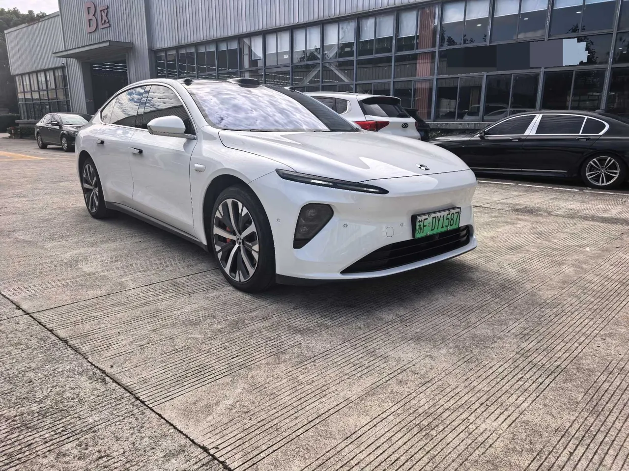 NIO 2021 ET 7 100kWh First Edition Automatic Gear 3