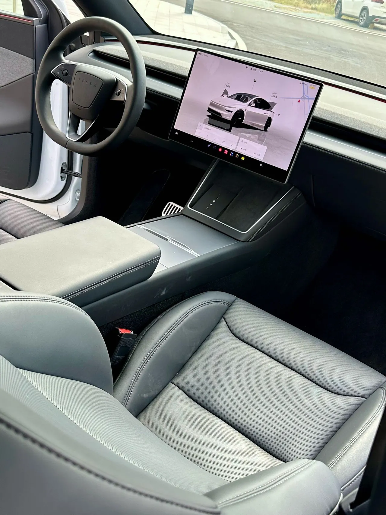 Tesla 2026 Model Y Rear-Wheel-Drive Automatic 6