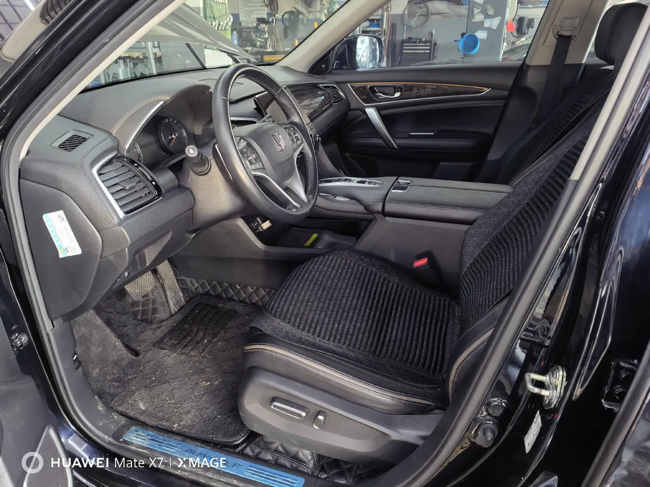 Honda 2020 Crown Road 2.0T 370TURBO Four-wheel Drive Extreme Edition Automatic Gear 6