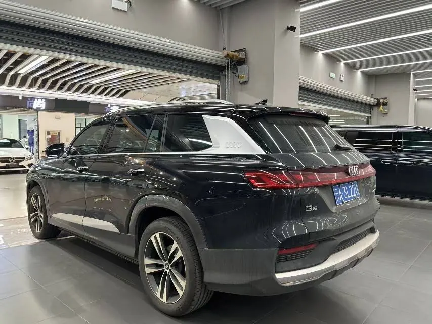 Audi 2026 Q6 2.0TFSI 40TFSI Quattro Commemorative Edition Yu Lin Set 7-seat Automatic Block 4