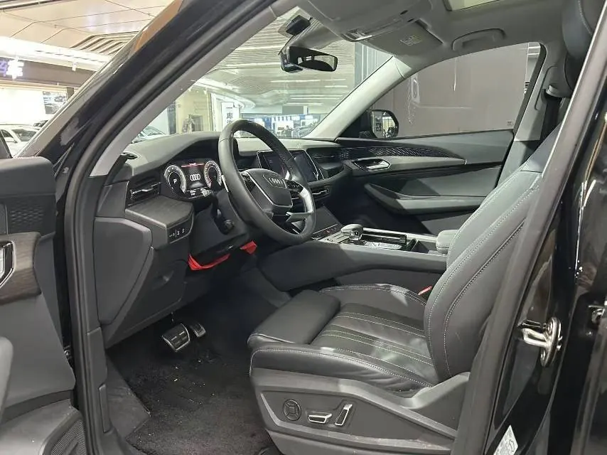 Audi 2026 Q6 2.0TFSI 40TFSI Quattro Commemorative Edition Yu Lin Set 7-seat Automatic Block 5