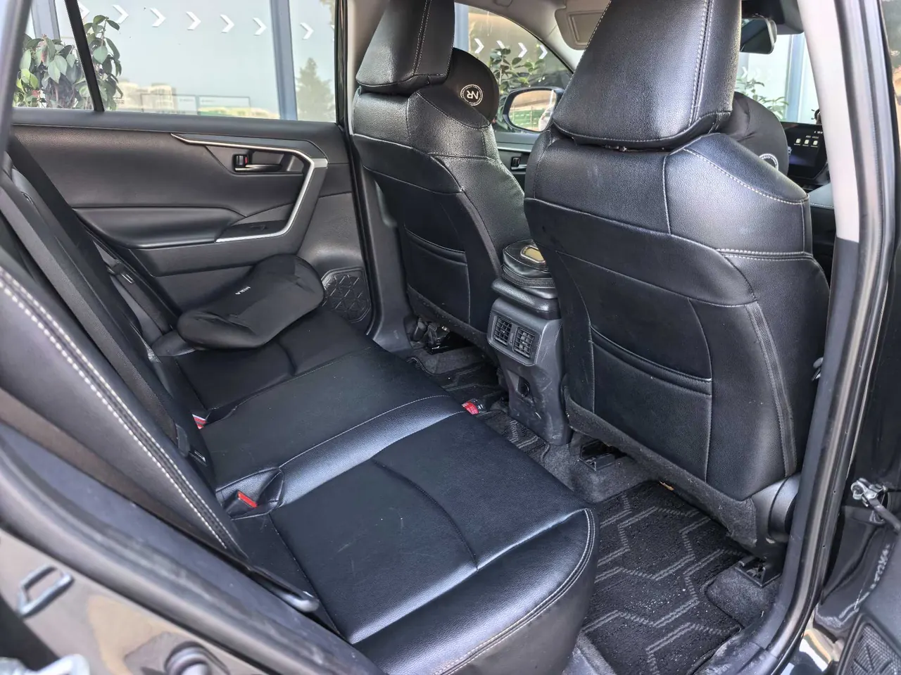 Toyota 2023 RAV4 Rongbo 2.0 Stepless Two-Drive City Edition Automatic Gear 4