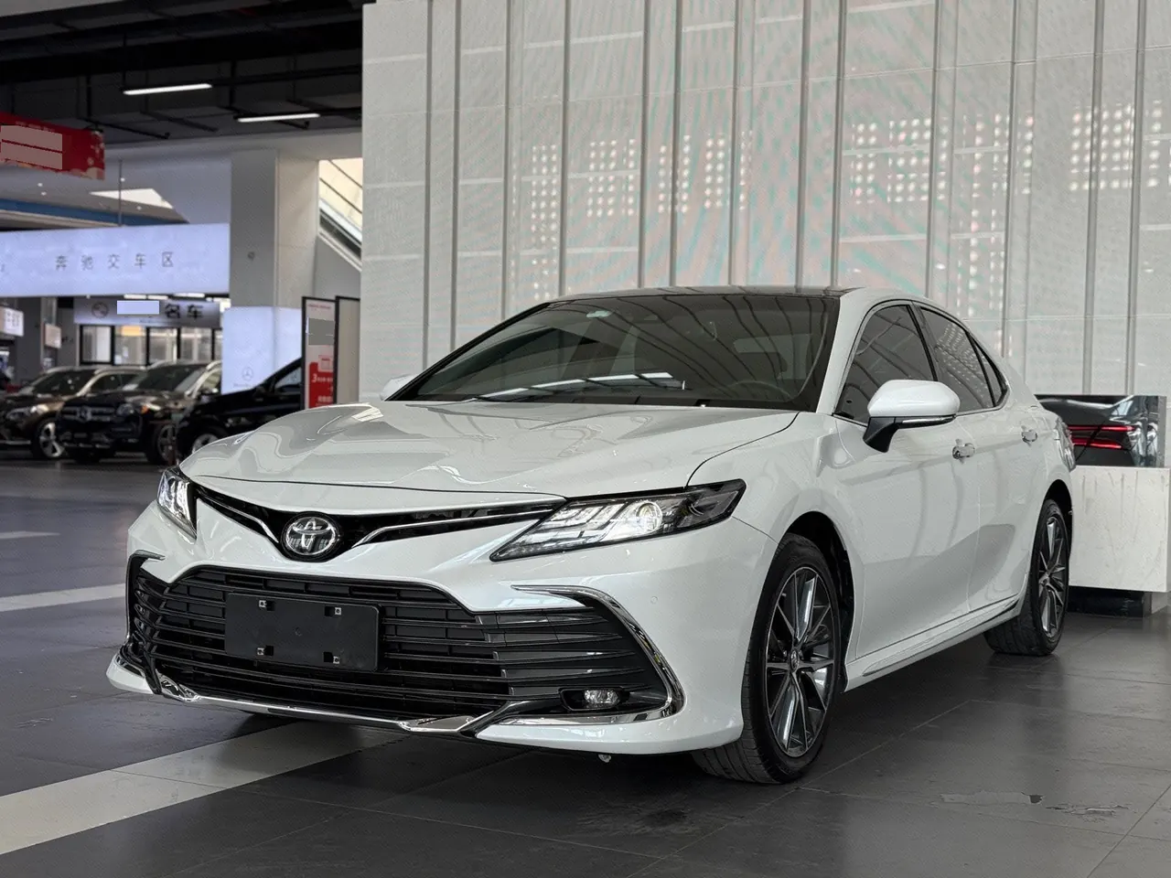 Toyota 2023 Camry 2.5G Deluxe Edition Automatic Gear - View 1