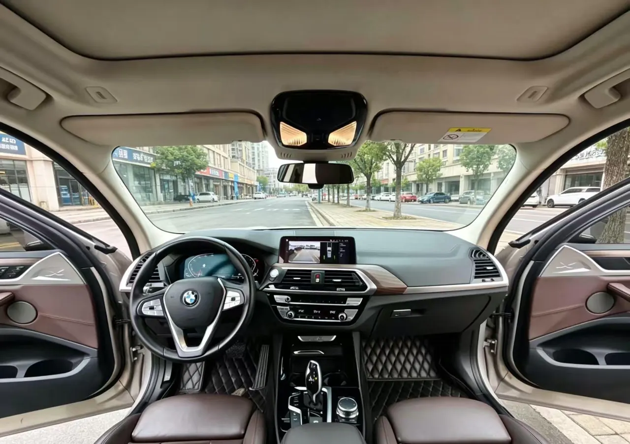 BMW 2021 X3 xDrive28i 2.0T luxury set automatic gear 2