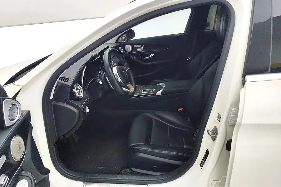 Mercedes Benz Class C 2020 C 260 L 48V 1.5T Sports Edition Automatic Gear 4