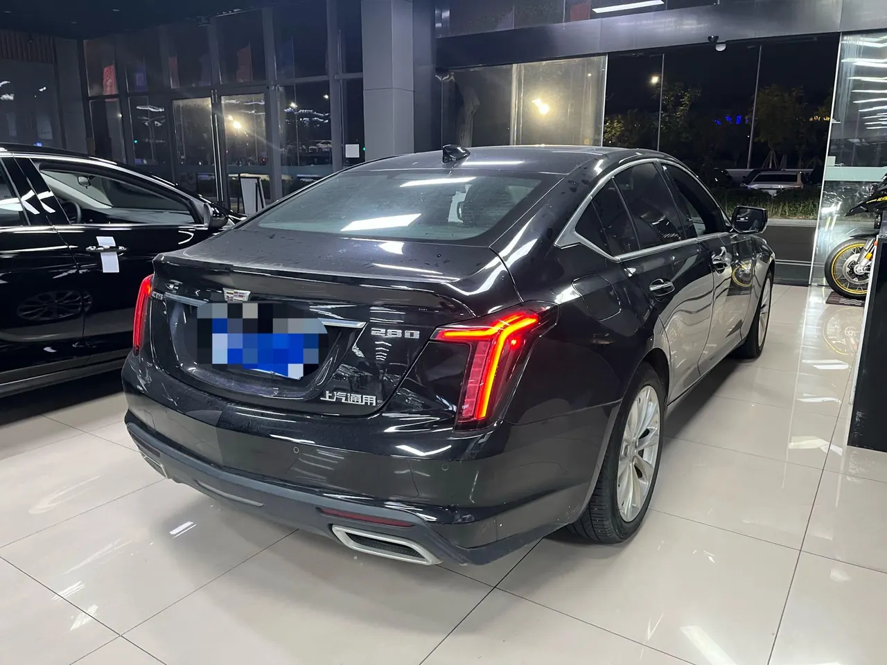 Cadillac 2023 CT5 2.0T 28T Luxury (Standard Edition) Automatic Gear 8