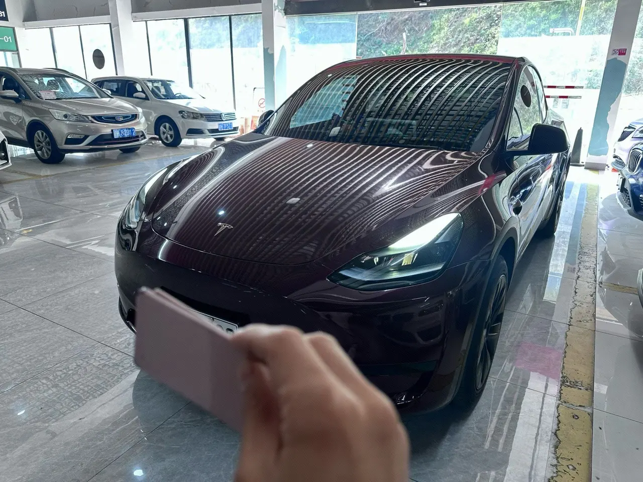Tesla 2024 Model Y rear-wheel drive version automatic transmission - View 1