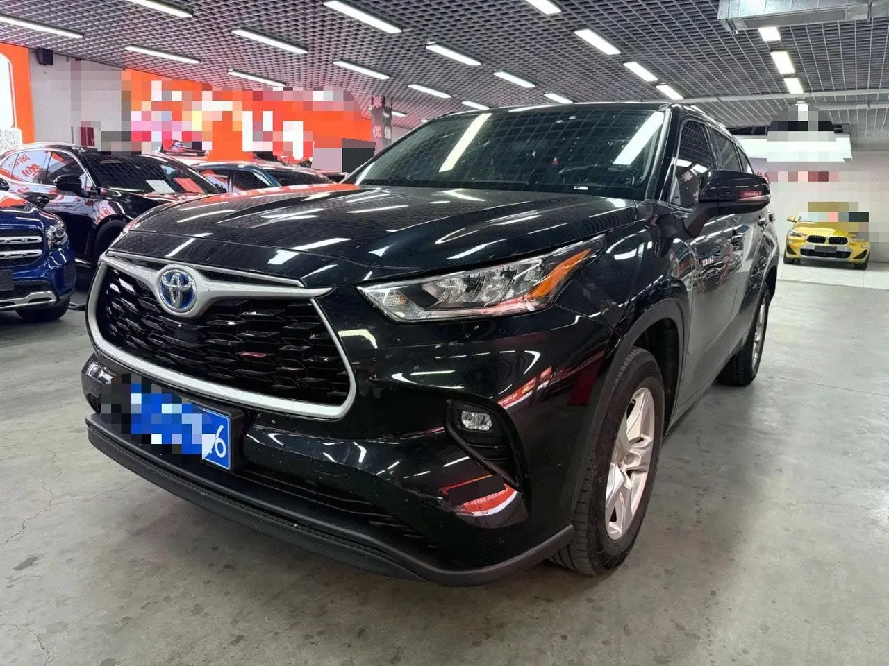 Toyota 2023 Highlander Dual Engine 2.5 Stepless Intelligent Electric Hybrid Four-wheel Drive Elite Edition 7-seat Automatic Transmission - View 1