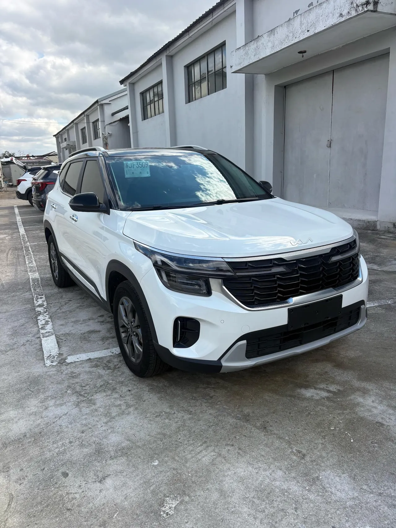 Kia 2023 Setus 1.5 Stepless Deluxe Edition Automatic Transmission 2