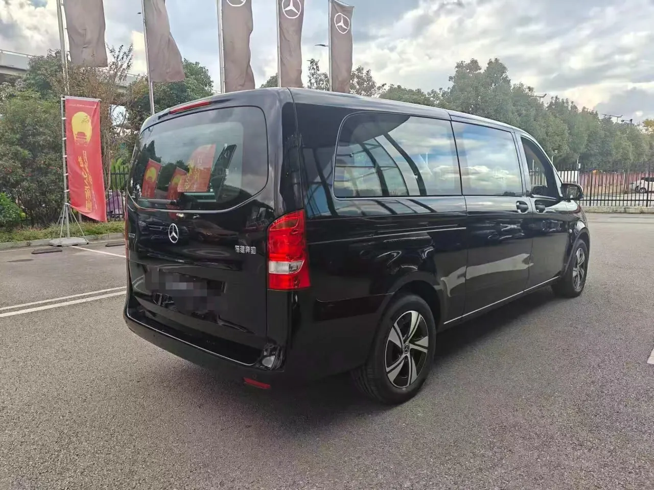Mercedes Benz 2024 Vito 2.0T Business Edition 7-seat Automatic Gear 4