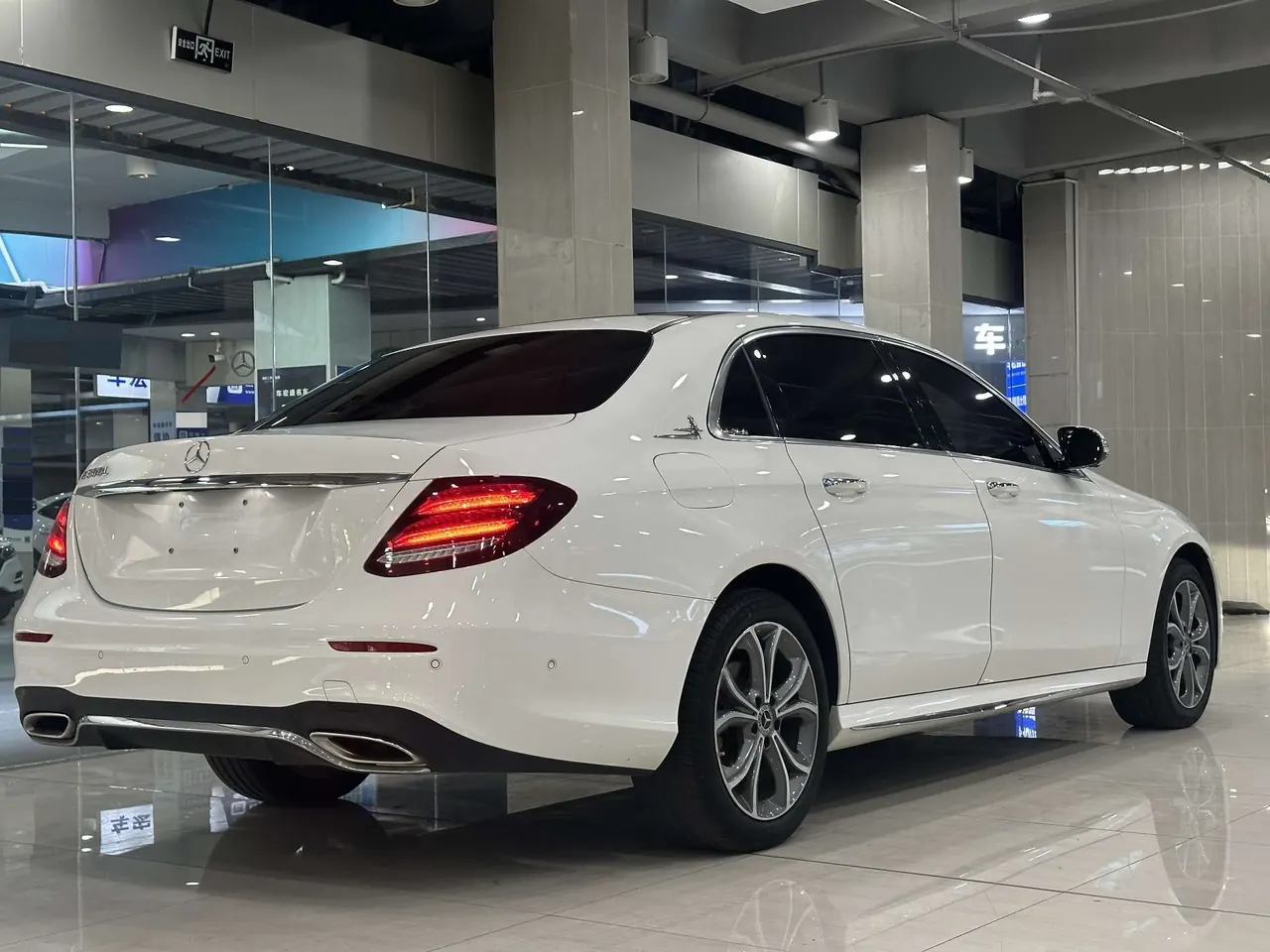 Mercedes Benz E-Class 2020 E 300 L 2.0T Sports Fashion Automatic Gear 9