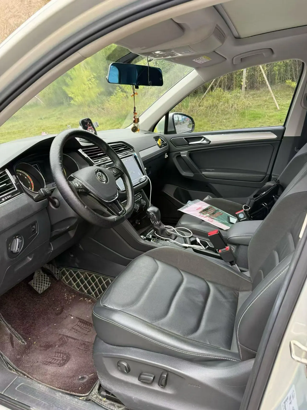Volkswagen 2020 Tiguan L 2.0TSI 330TSI Two-Drive Panoramic Comfort Edition Automatic Gear 7