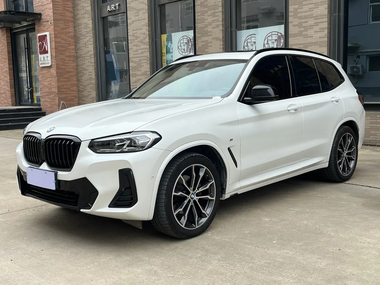 BMW 2023 X3 xDrive30i 2.0T Leading M Obsidian Night Suit Automatic Gear - View 1