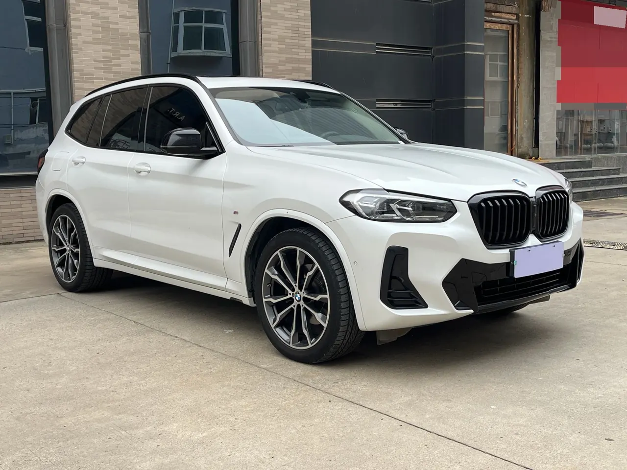 BMW 2023 X3 xDrive30i 2.0T Leading M Obsidian Night Suit Automatic Gear 3