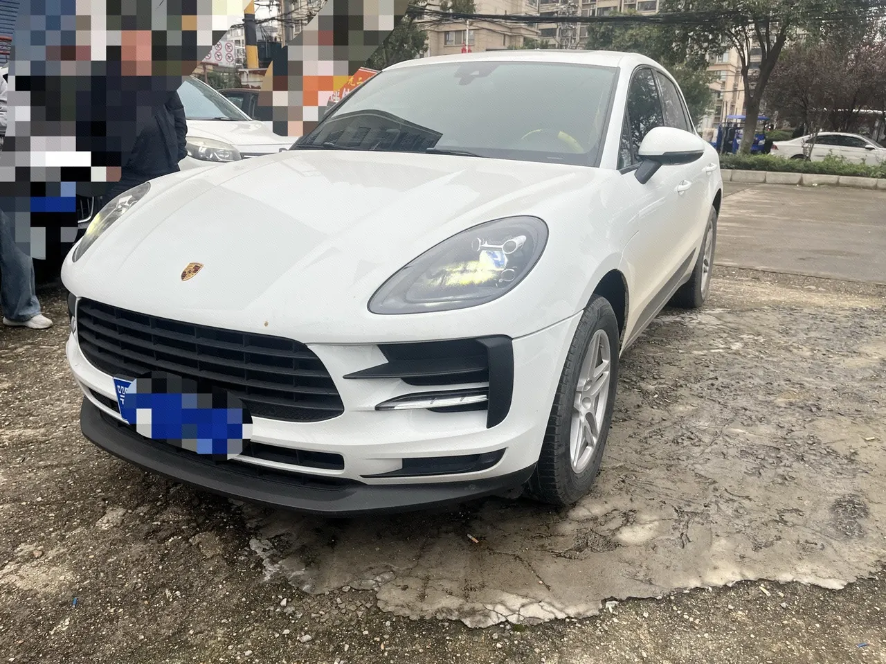 Porsche Macan (Imported) 2020 Macan 2.0T Automatic Gear - View 1