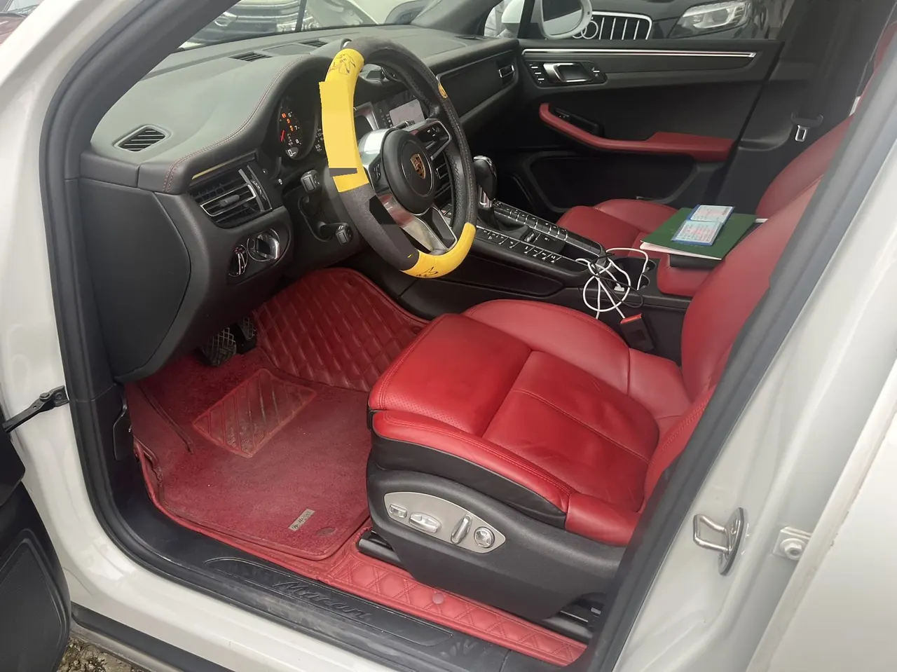 Porsche Macan (Imported) 2020 Macan 2.0T Automatic Gear 5