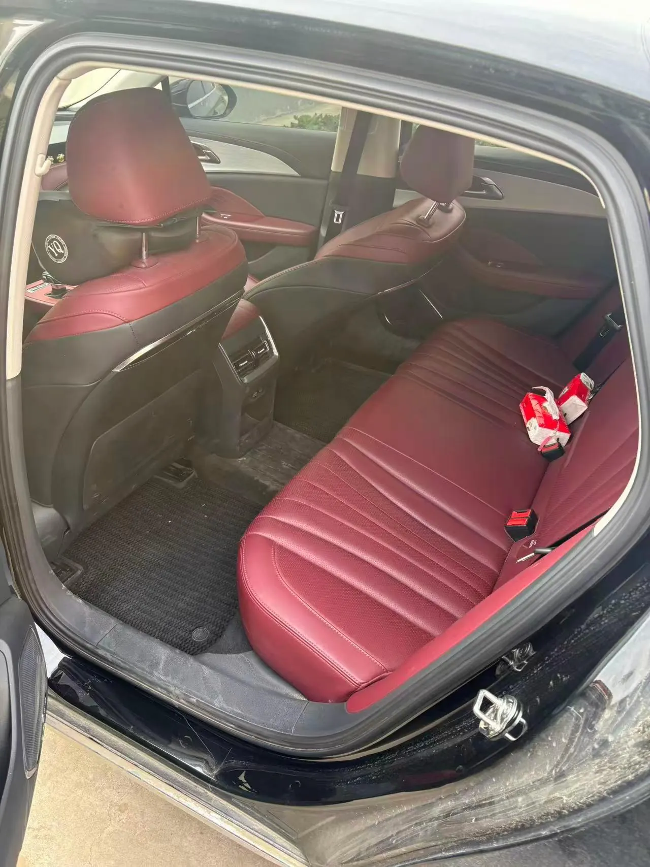 HongQi 2024 H5 2.0T Zhilian Qi Chang Edition Automatic Gear 3