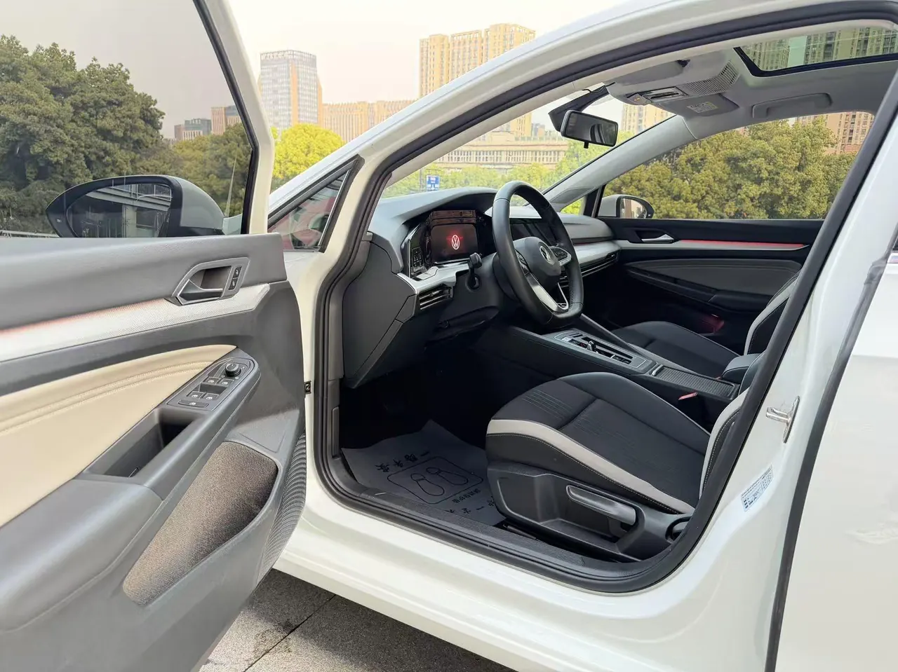Volkswagen 2021 Golf 8 PRO 1.4TSI 280TSI Automatic 7