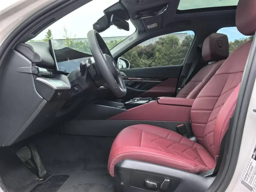 BMW 5 Series 2024 530Li 48V 2.0T Leading Luxury Suit Automatic Gear 3