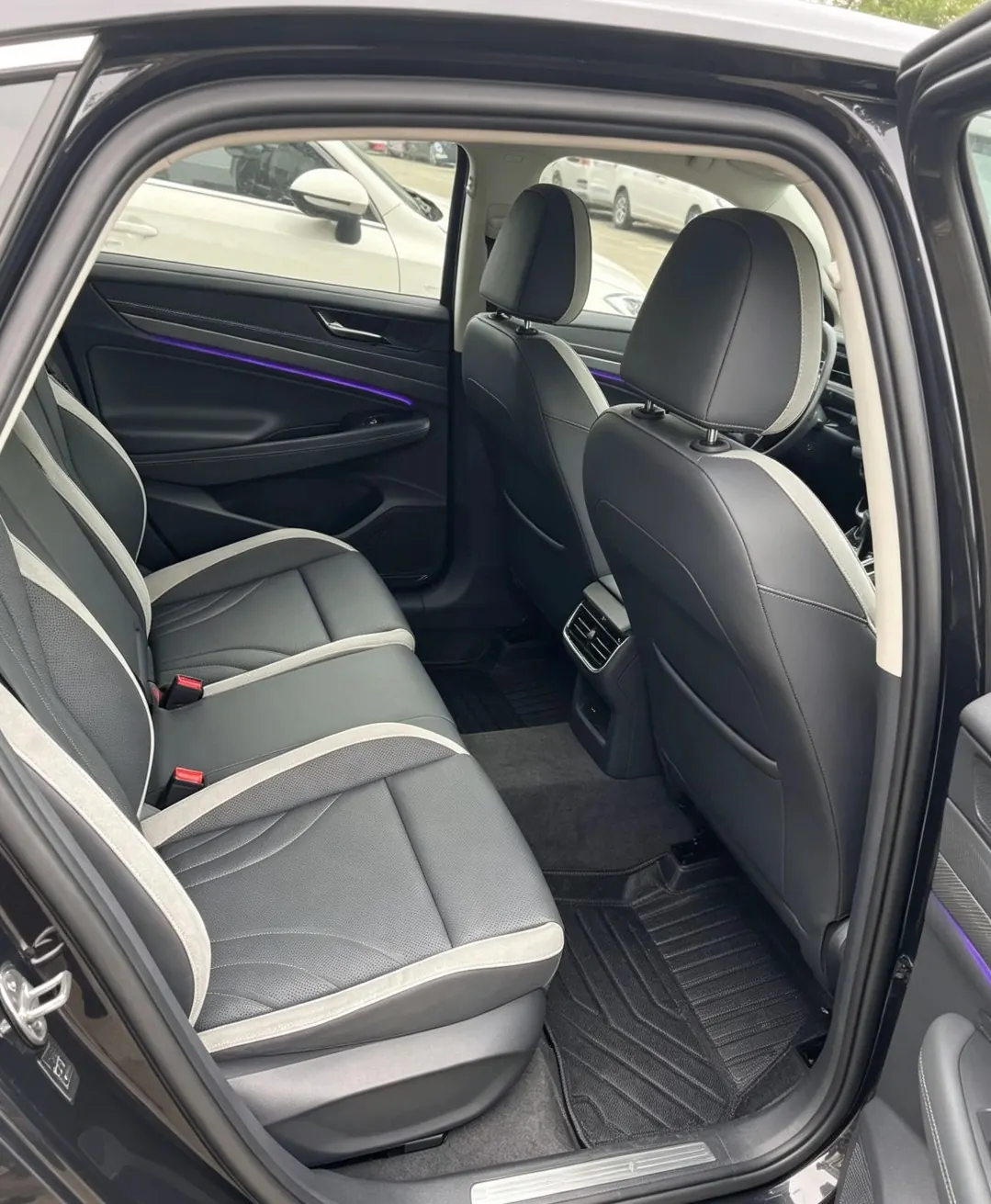 Volkswagen 2024 ID. 7 VIZZION PRO automatic transmission 6