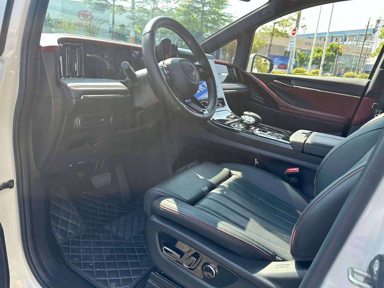 GAC Trumpchi 2024 M8 2.0T 400T Grandmaster Series Supreme‑Grade Automatic 2