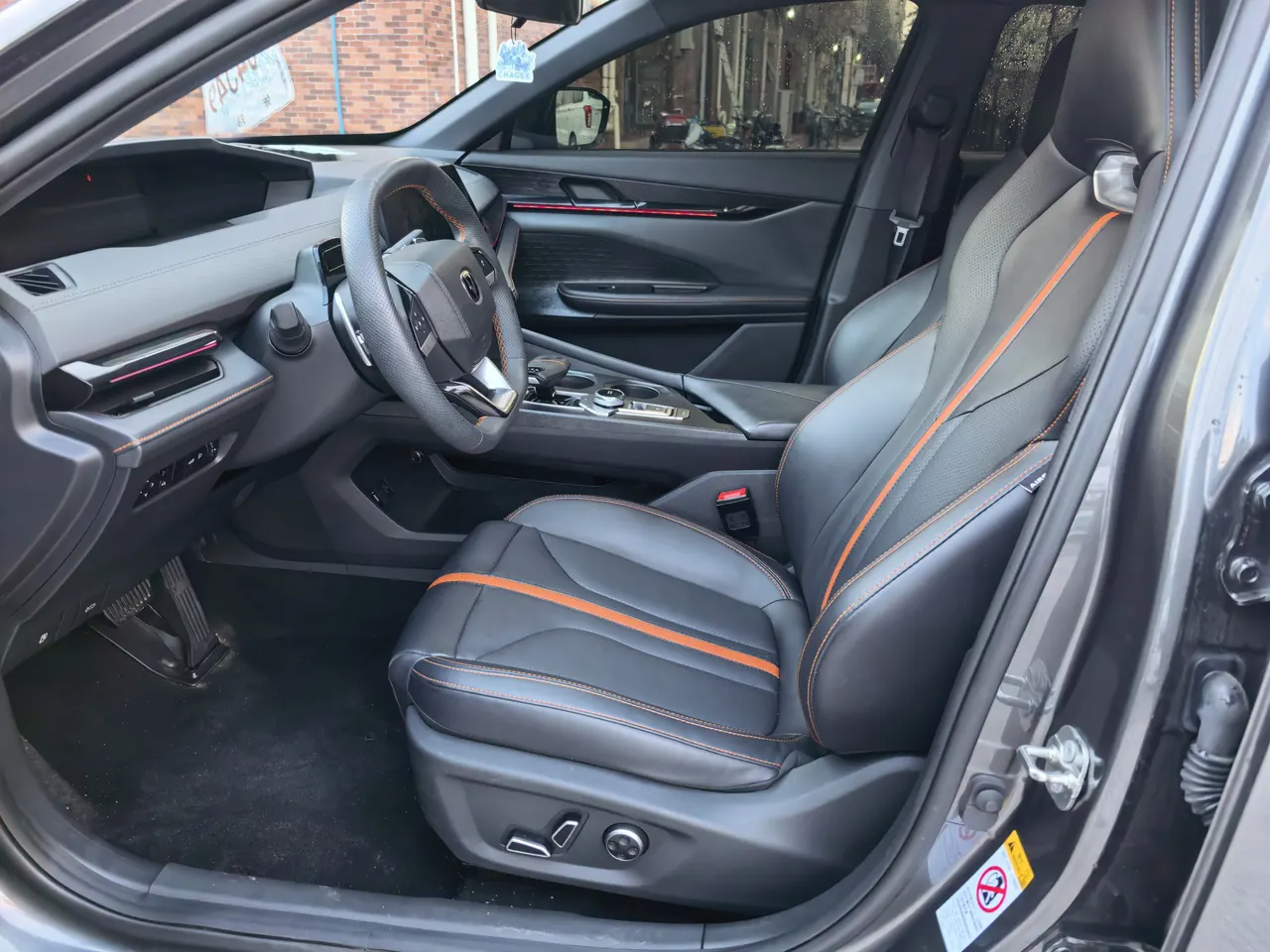 ChangAn 2024 UNI-V 1.5T Prestige Automatic 5