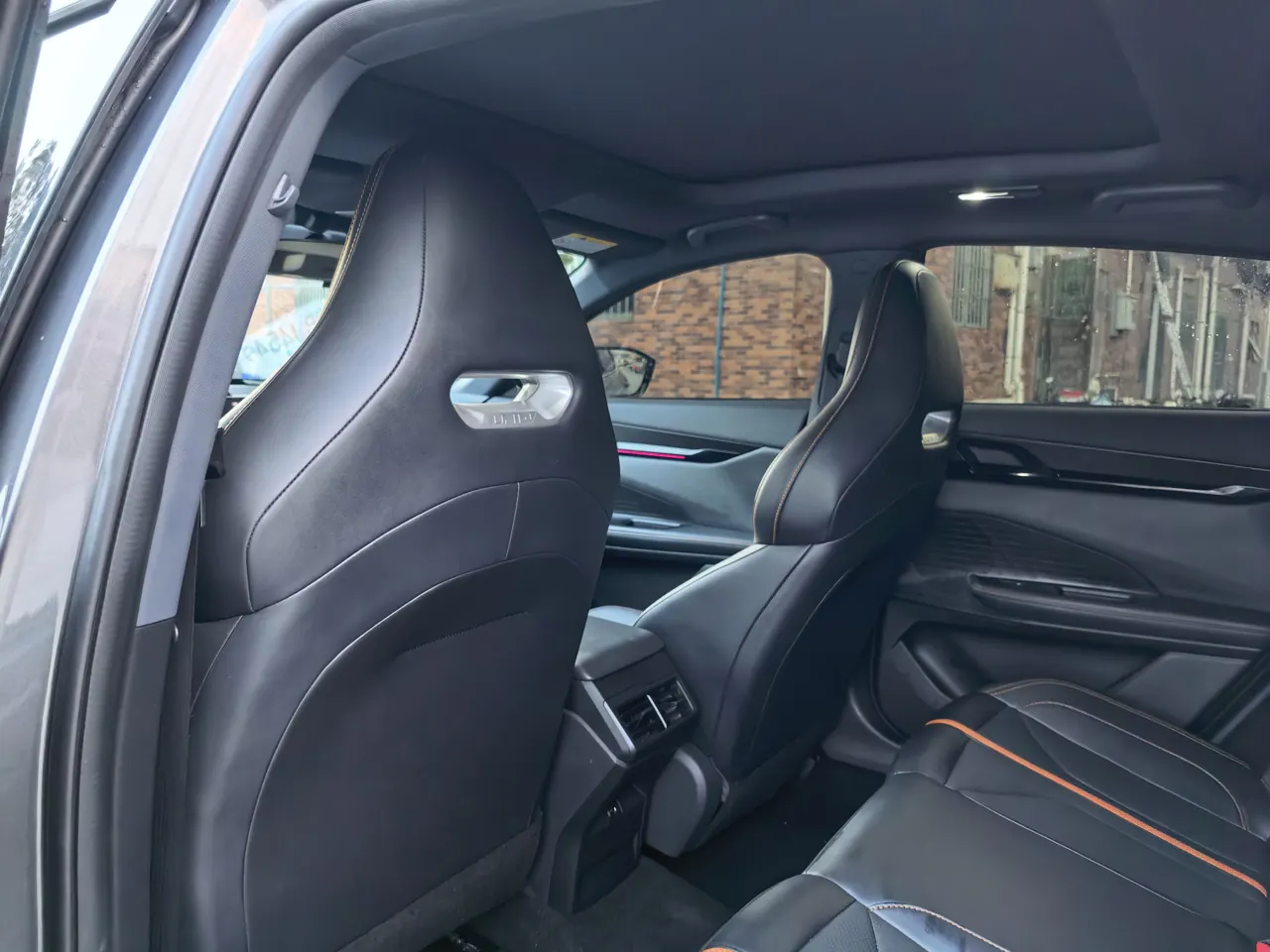 ChangAn 2024 UNI-V 1.5T Prestige Automatic 8