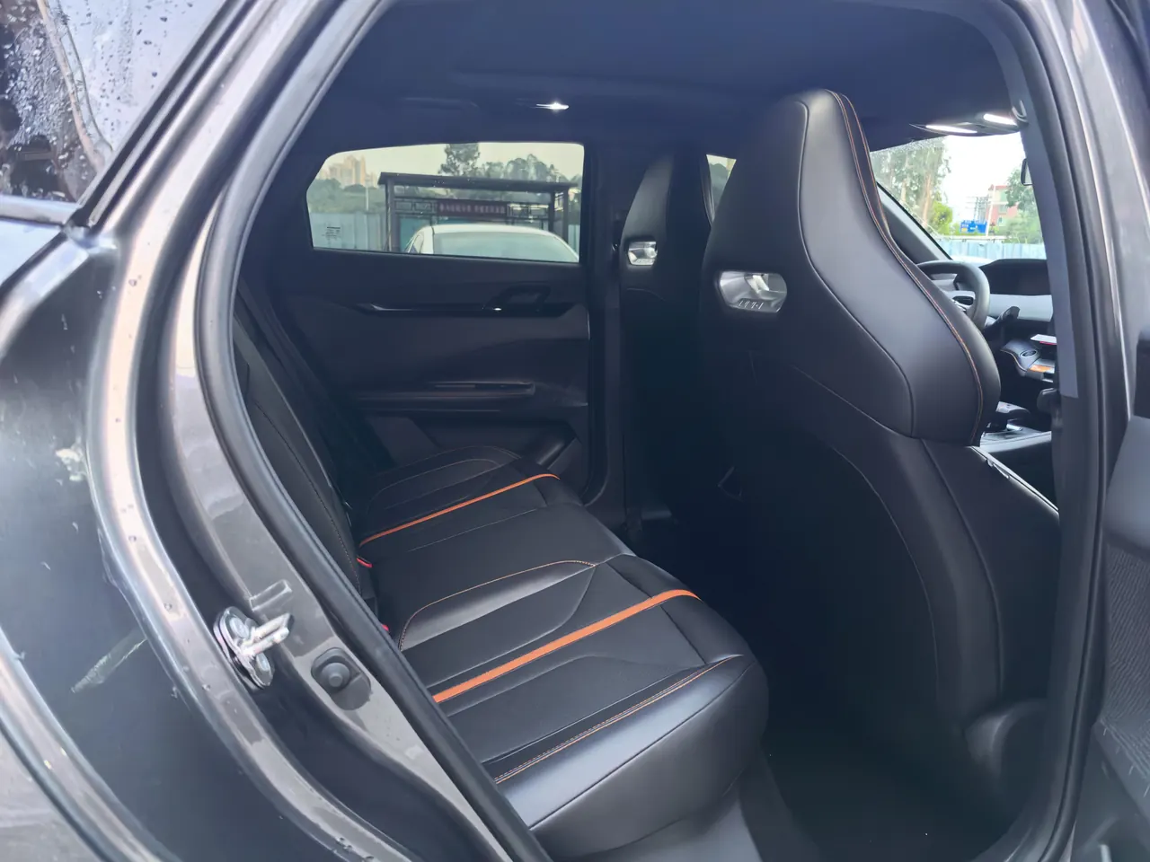 ChangAn 2024 UNI-V 1.5T Prestige Automatic 9