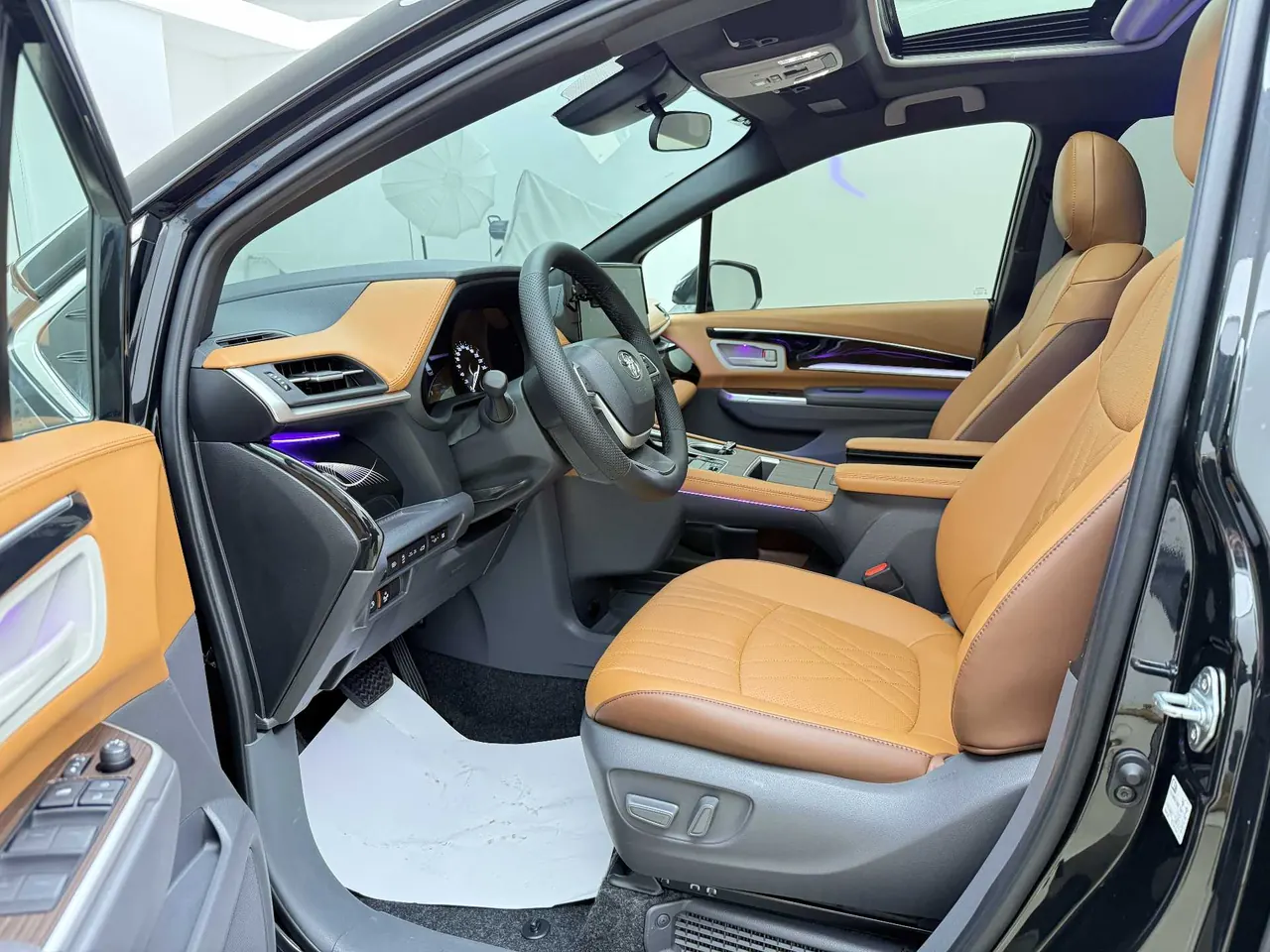 Toyota 2024 Sana 2.5 Stepless Comfort Edition Automatic Gear 4