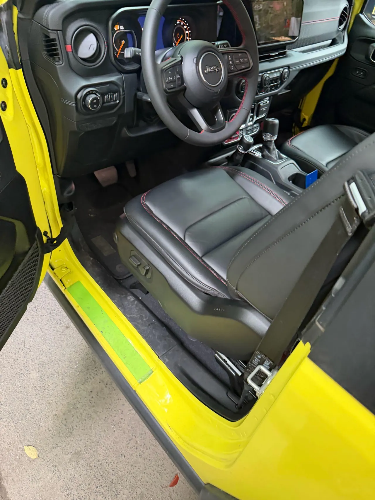 Jeep Wrangler (Imported) 2024 Wrangler 2.0T Robin Hood Two-door Automatic Gear 6