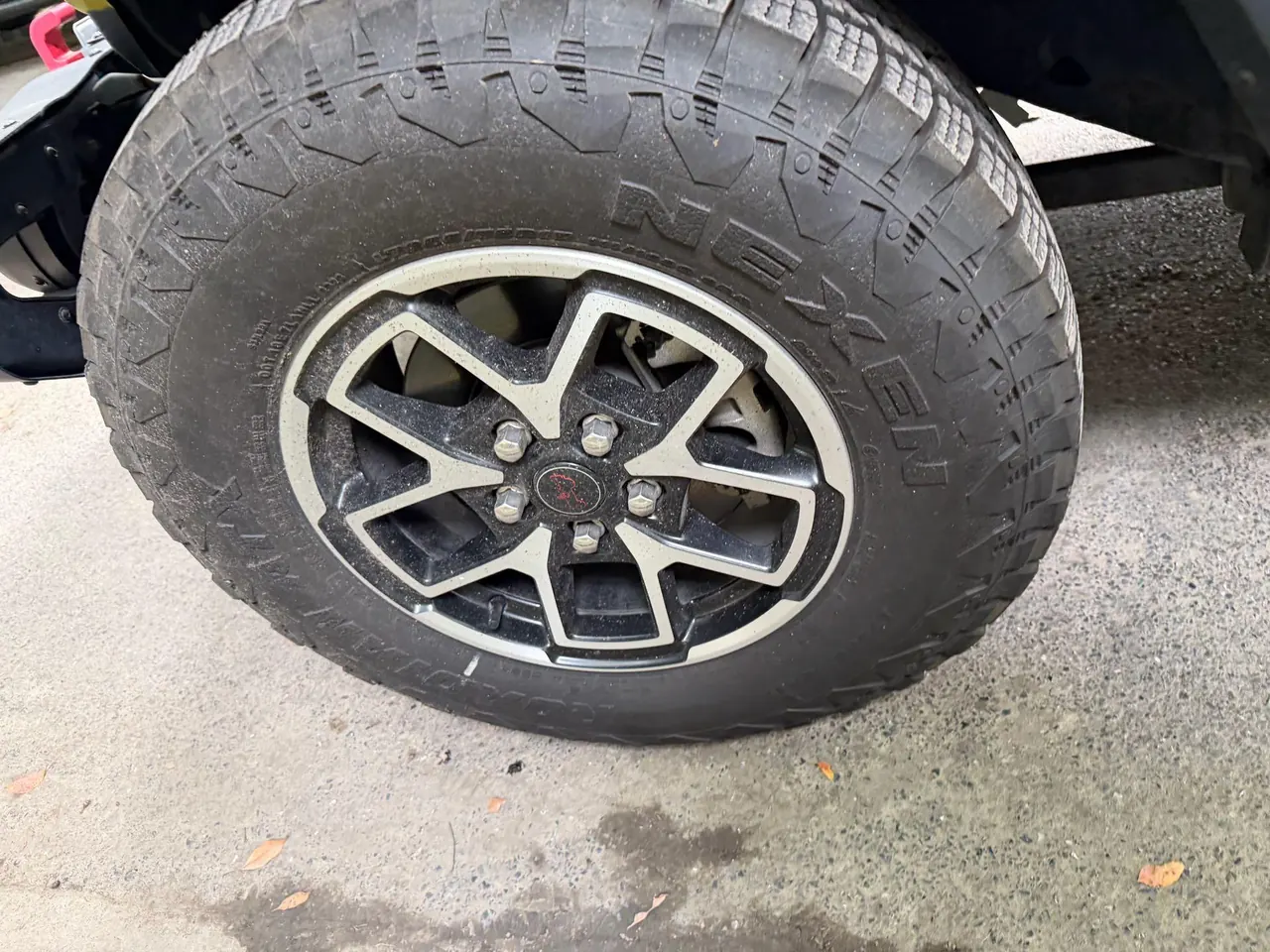 Jeep Wrangler (Imported) 2024 Wrangler 2.0T Robin Hood Two-door Automatic Gear 8