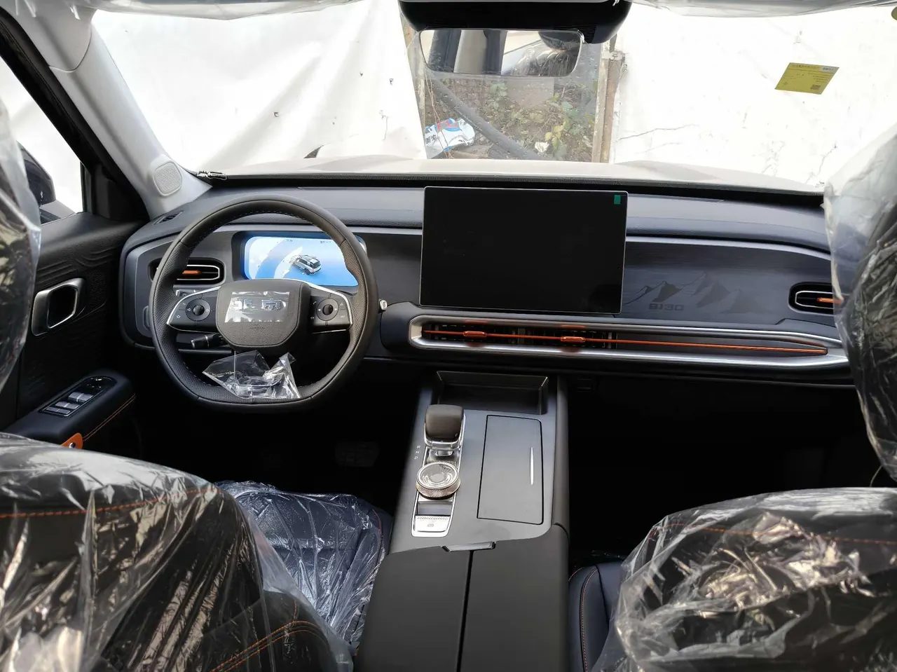 Beijing 2026 BJ30 1.5T Traveler Two-Drive Standard Automatic Gear 5