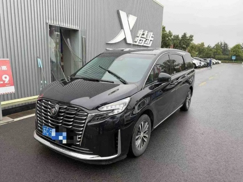 Buick 2023 GL8 ES Lu Zun 48V 2.0T 653T Exclusive Automatic Gear - View 1