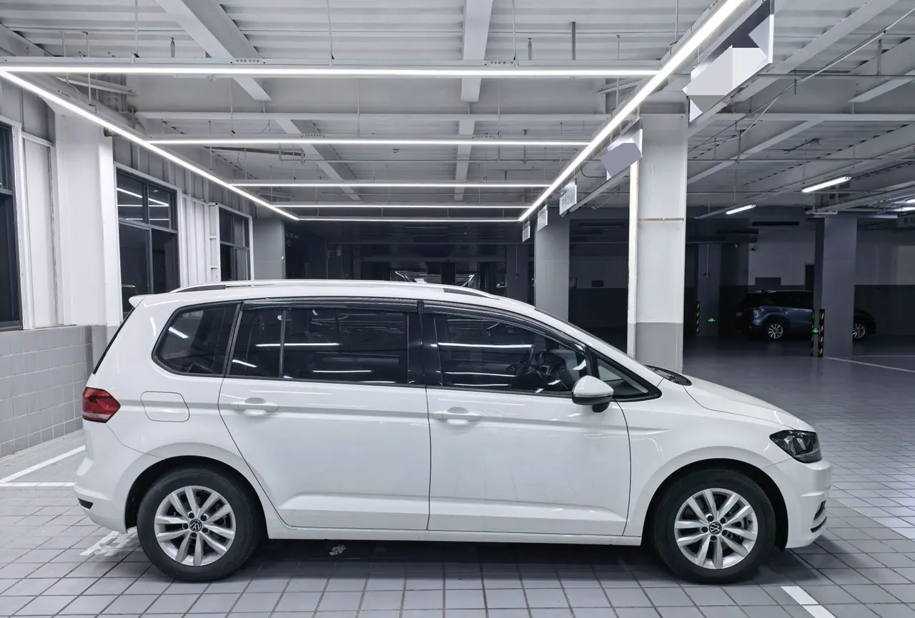 Volkswagen 2021 Touran L 1.4TSI 280TSI Fashion Edition 7-seat Automatic Gear 5