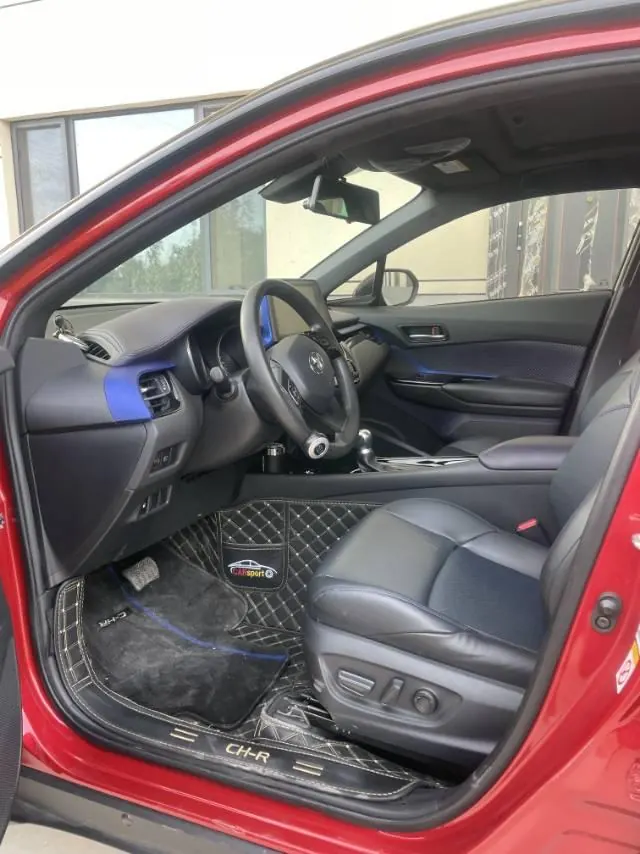 Toyota 2020 C- HR 2.0 stepless cool more leading version of automatic gear 4
